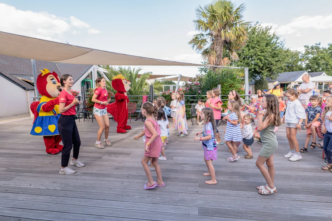 club enfants mini disco